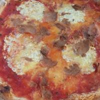 Speck Gorgonzola pizza at Sfizy Veg in Berlin