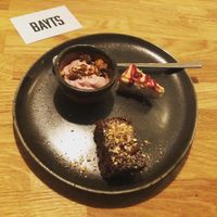 Dessert, 9 CHF, cheesecake (maybe 2cm), brownie and cream   at BAYTS in Luzern