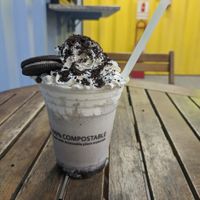 Shake estilo oreo at La ReContra in Lima
