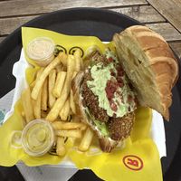 Speciality Burger if the Week  at La ReContra in Lima