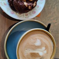 Choco and peanut cooking. Flat white at Spread The Moon in Brussels