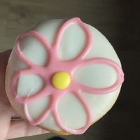 flower vegan donuts with vanilla filling   at Dunkin' in Leipzig