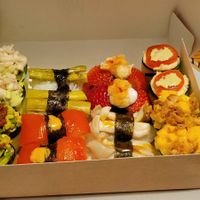 16 pcs Menu at Vegamaki Sushi Bar in Porto