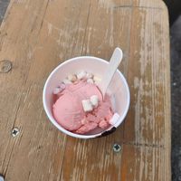 Fraise marshmallow at Oui Oui - Saint-Gilles in Brussels