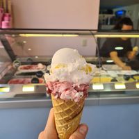  at Oui Oui - Saint-Gilles in Brussels