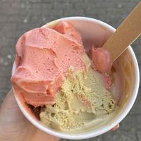 Strawberry basil and pistachio   at Oui Oui - Saint-Gilles in Brussels