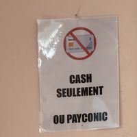 Pas de carte bancaire   at Oui Oui - Saint-Gilles in Brussels