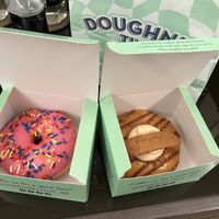 Sprinklefield (left) & David Hasselhoff (right)  at Rodeo Doughnuts - Bond St Station in London