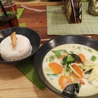 Grünes Curry mit Gemüse und Reis at Angkoon in Klagenfurt