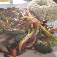 Bhindi Massala with loads of colours at Angel Veggie Bistró in Salento