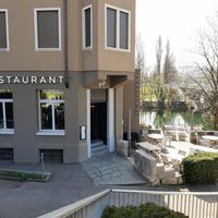 Outdoor seating at Hönggerhof in Zurich