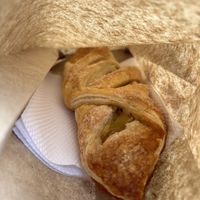 Guayaba pastry #Veganuary at Marvelous Vegan Plant Power Food in Bogota