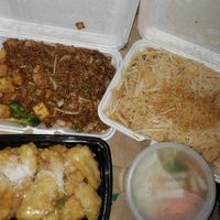 Sar 5/7/22....chickun rice noodle,pad thai,fried rice delight, and coconut chickun. at New Style Asian Food in Lynn