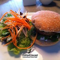 Gruenkernburger at Kopps in Berlin