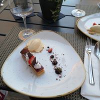 Dessert: chocolate strawberry pie with vanilla ice cream at Kopps in Berlin