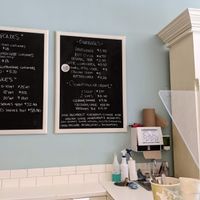 Beverages too at ThimbleCakes in Ottawa