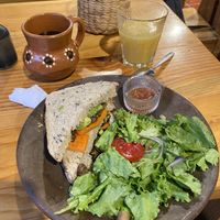 eran dos mitades pero me comi una antes de la foto xq tenia hambree  at Mi Barrio Cafe in Puebla