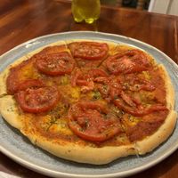 Margarita pizza without cheese   at Sunshine Cafe in Ollantaytambo