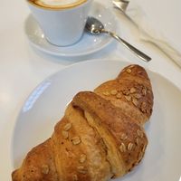 Pomegranate croissant and soy cappuccino at Pasticceria Regina in Como