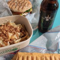 Burger, poutine and weed coke at Hemp Food in Troyes