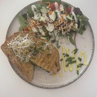 Grilled Cheese Sandwich with Spinach 🤤  at Easy Peasy in Berlin