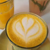 Kurkuma Latte at Easy Peasy in Berlin