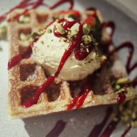 Belgian waffle with ice cream   at Easy Peasy in Berlin