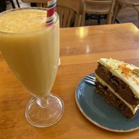 Tropical smoothie and very sweet carrot cake  at Tony New York City Bagels in Amsterdam