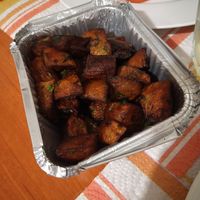 Batata harra (patate al forno speziate) at Fenicità in Brescia