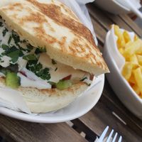 Falafel pitta with tahini sauce at Hummus Bar - Oktober in Budapest