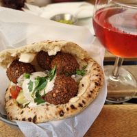  at Hummus Bar - Oktober in Budapest