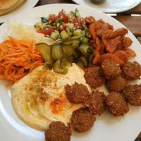 amazinggggg vegan food/options at Hummus Bar - Oktober in Budapest