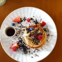 Vegan pancakes at Miolo in Lisbon