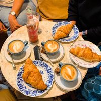 Cappuccinos and vegan Croissants at Kaufladen Speyer Unverpackt Café at Kaufladen Speyer Unverpackt in Speyer