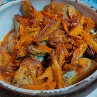 Patatas norteñas at Distrito Vegano Invernadero in Madrid