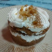 Tarta de zanahoria at Distrito Vegano Invernadero in Madrid