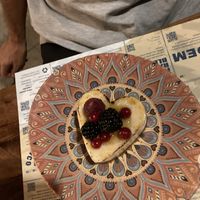 Tarta de queso💗 at Distrito Vegano Invernadero in Madrid