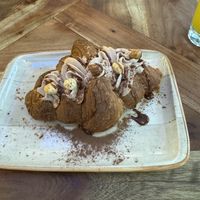 Chocolate hazelnut croissant   at Distrito Vegano Invernadero in Madrid