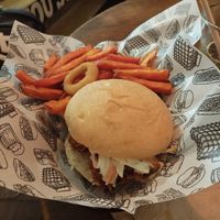  at La Loncheria Bcn in Barcelona