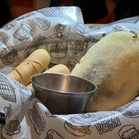 Arepa mechada con tequeños  at La Loncheria Bcn in Barcelona