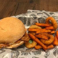  at La Loncheria Bcn in Barcelona