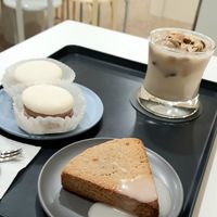 vegan lemon scone at Nuldam Space - 널담은공간 경복궁점 in Seoul