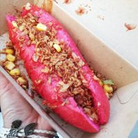 Sweet hot dog with corn and crispy onions at Mr. Vegan Foodbar in Groningen