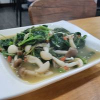 Healthy amaranth leaves with mushrooms and goji berries at Amagi Queen - 天城女王 in Hualien