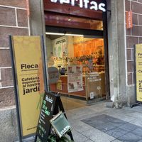 Entrada hacia el patio interior   at The Green Corner in Mataro