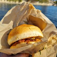 The burger with no spicy sauce at Burgal - Pop-up in Paris