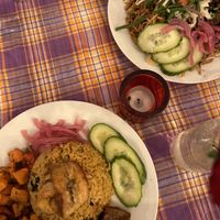 Left is the Akuba Moksi Alesi  at The Old Soul in Amsterdam