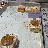 Vegan biscoff and white chocolate macadamia nut buns  at Cinnamood in Cologne