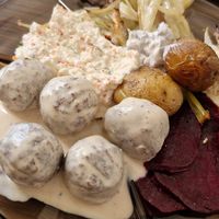  at Kahvila Rakastan in Helsinki