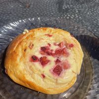 Strawberry pastry  at Kahvila Rakastan in Helsinki